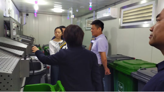 華展貓先生，小區(qū)垃圾房安裝在什么位置合理，智能垃圾房